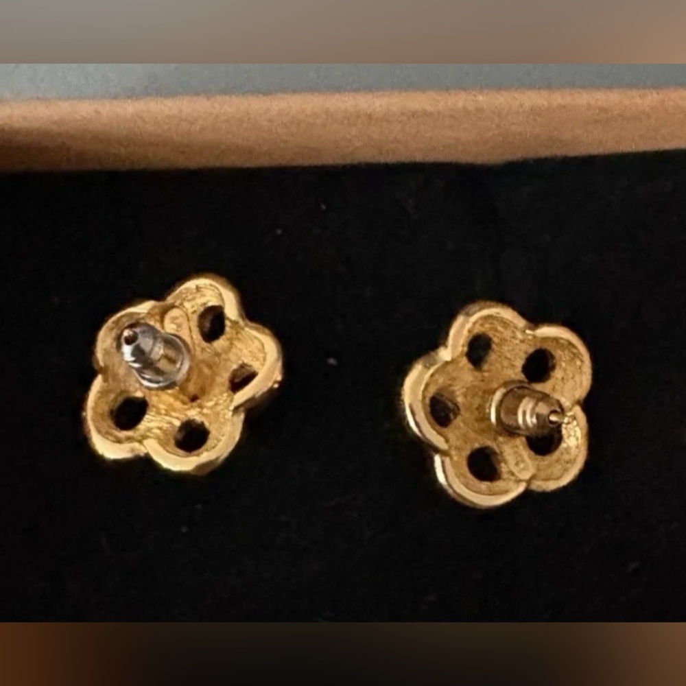 Vintage Christian Dior Camellia Rose Flower Rhinestone 14k Gold Post Earrings - Picture 5 of 6